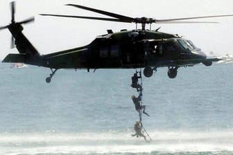 Navy Seals bei einer Vorführung: Das berühmte Team Six schaltete 2011 Osama bin Laden aus.
