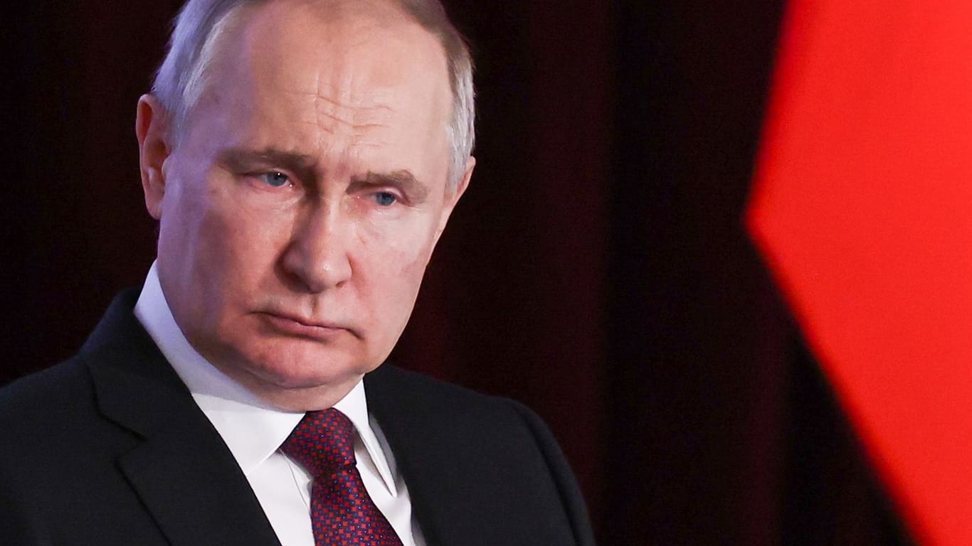 Wladimir Putin: Russlands Präsident will wortwörtlich als "starker" Mann gelten.