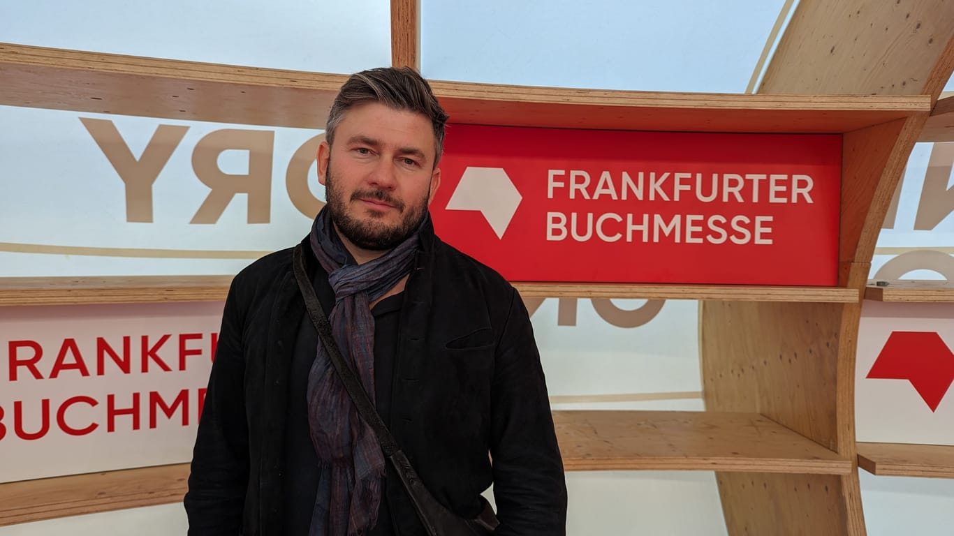 Dmitri Alexejewitsch Gluchowski auf der Frankfurter Buchmesse 2023