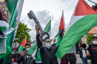 Pro-palästinensische Demonstration in Berlin Neuköln
