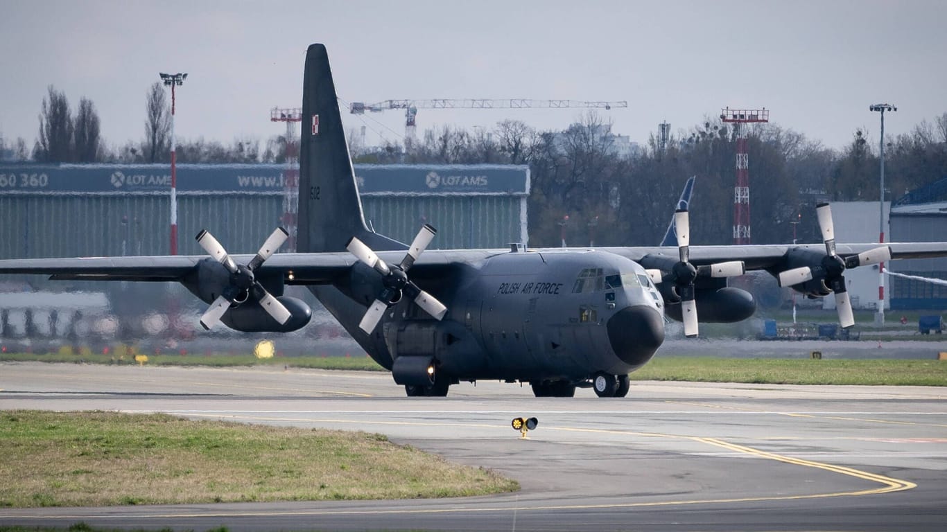 Transportflugzeug Hercules C-130 (Archivbild): Polen hat Staatsbürger aus Israel mithilfe der Luftwaffe geholt.