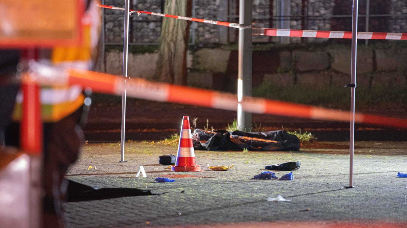 Tatort in Blumenthal: Die Bonner Mordkommission hat die Ermittlungen übernommen.