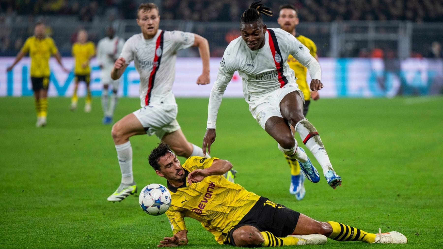 Champions League | BVB In Der Königsklasse Auch Gegen Milan Sieglos