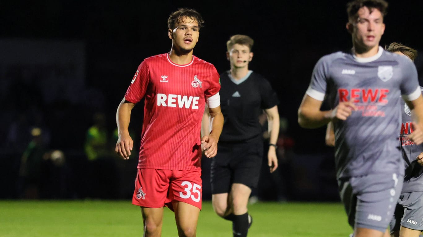 Max Finkgräfe im Testspiel gegen Reusrath: Der 19-Jährige feierte sein Debüt als Kapitän.