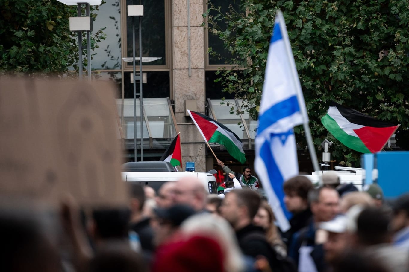 Pro-Israel und Palästina Kundgebungen in Bochum