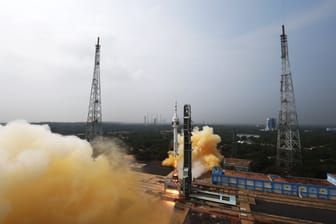 Erfolgreicher Test: Die indische Rakete hob am Samstag ab.