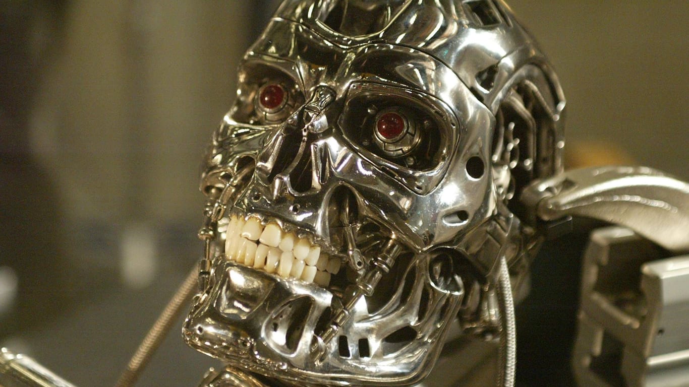 Szene aus "Terminator 3: Rise of the Machines": Der Film beschreibt eine Zukunft, in der eine übermächtige Künstliche Intelligenz die Herrschaft übernimmt.