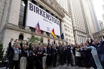 Birkenstock feiert sein Börsendebüt an der Wall Street in New York