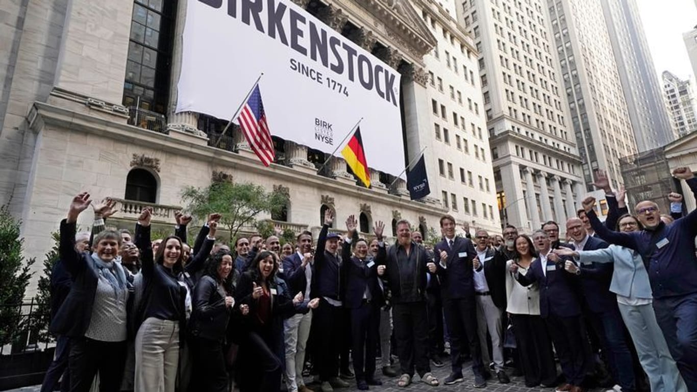 Birkenstock feiert sein Börsendebüt an der Wall Street in New York
