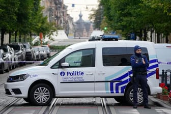 Belgische Polizei: Der Attentäter soll tot sein.