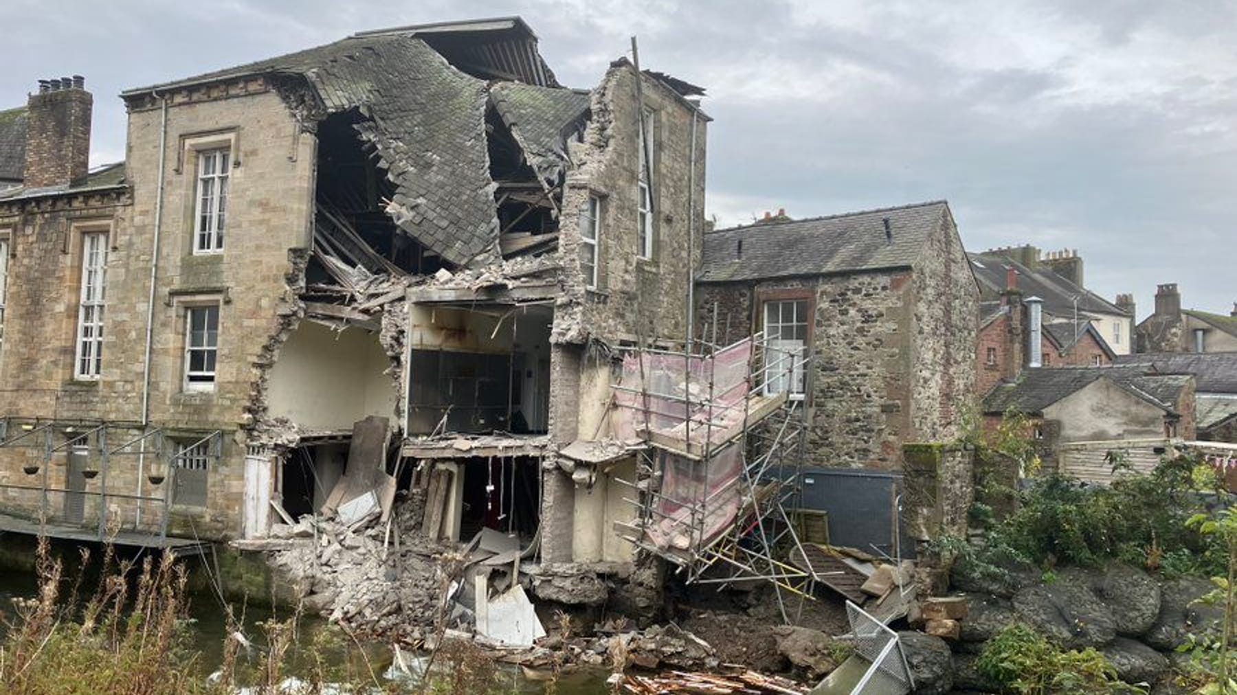 Historic house in England collapses into river