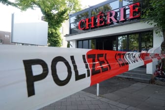 Die Shisha-Bar "Chérie" im Hamburger Stadtteil Sasel: Hier wurde am Sonntagabend ein 24-Jähriger erschossen.
