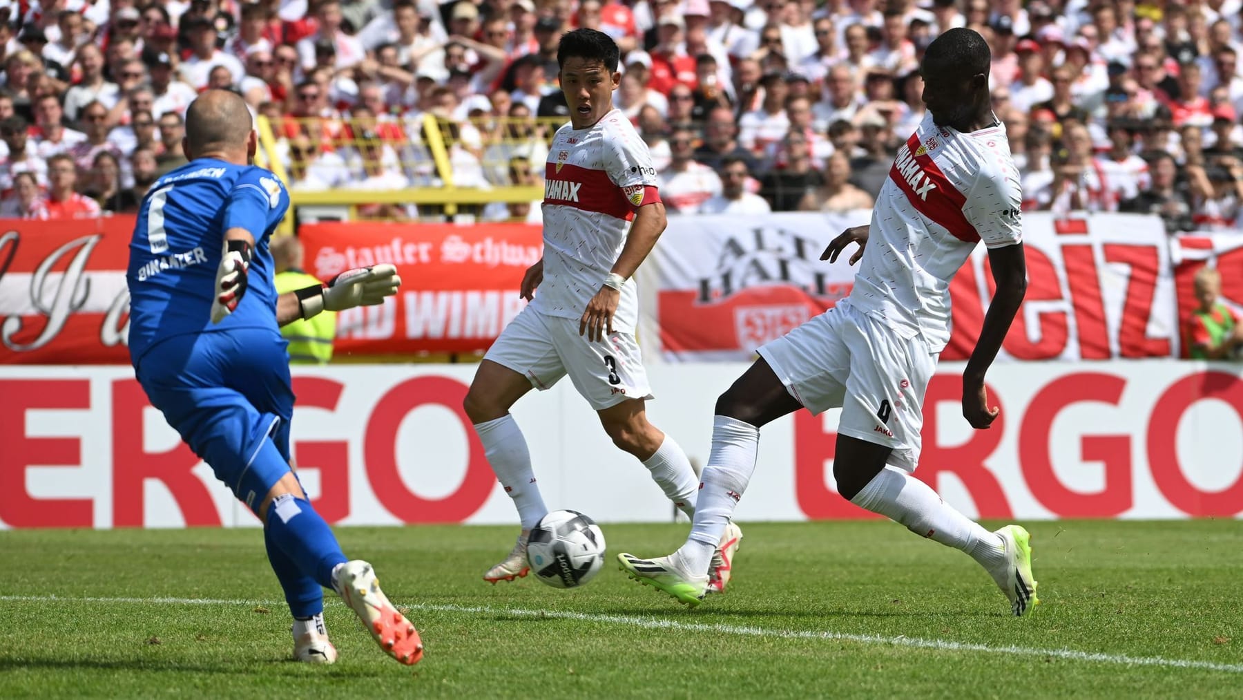 DFB-Pokal | VfB Stuttgart Zieht Mühelos In Zweite Pokalrunde Ein