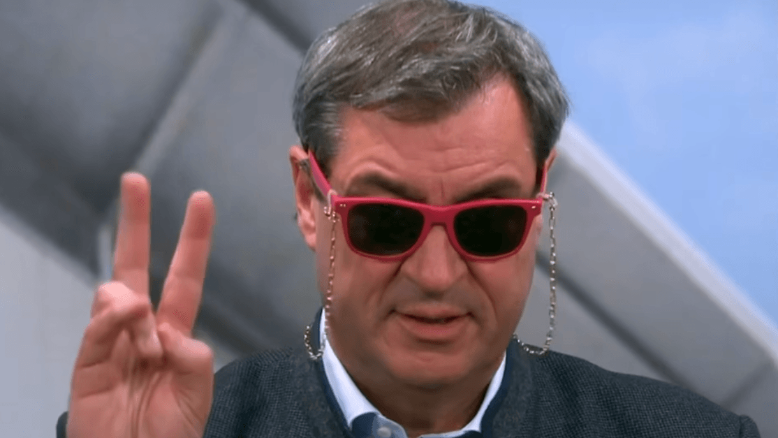 Markus Söder macht mal wieder im Netz von sich reden: Er verlost ein Hemd – diese "super coole" Brille gibt es auch noch dazu.