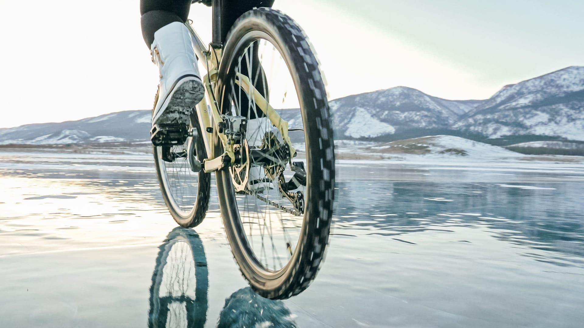 Spikereifen fürs Fahrrad: Sogar auf Eis bieten sie Grip. Für S-Pedelecs sind sie aber nicht erlaubt.