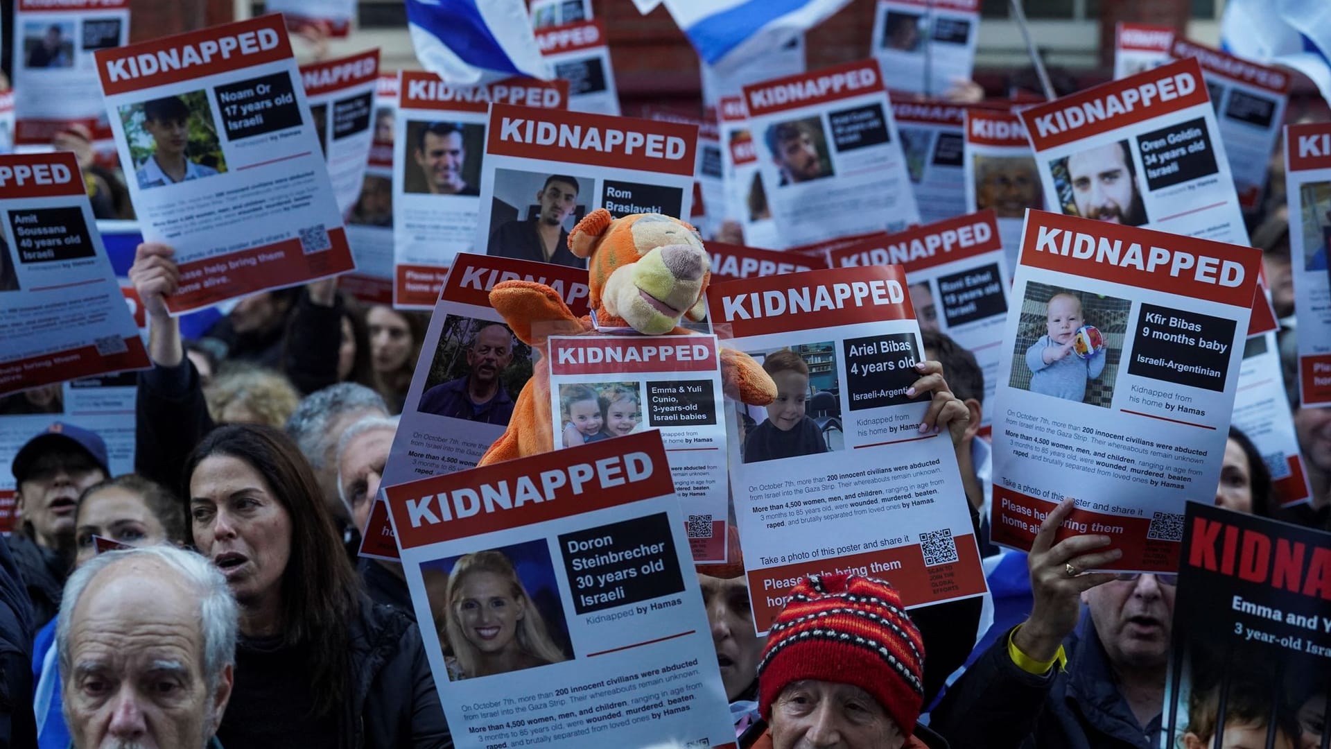 London: Demonstranten fordern die Freilassung der von der Hamas entführten Geiseln. London: Demonstranten fordern die Freilassung der von der Hamas entführten Geiseln.