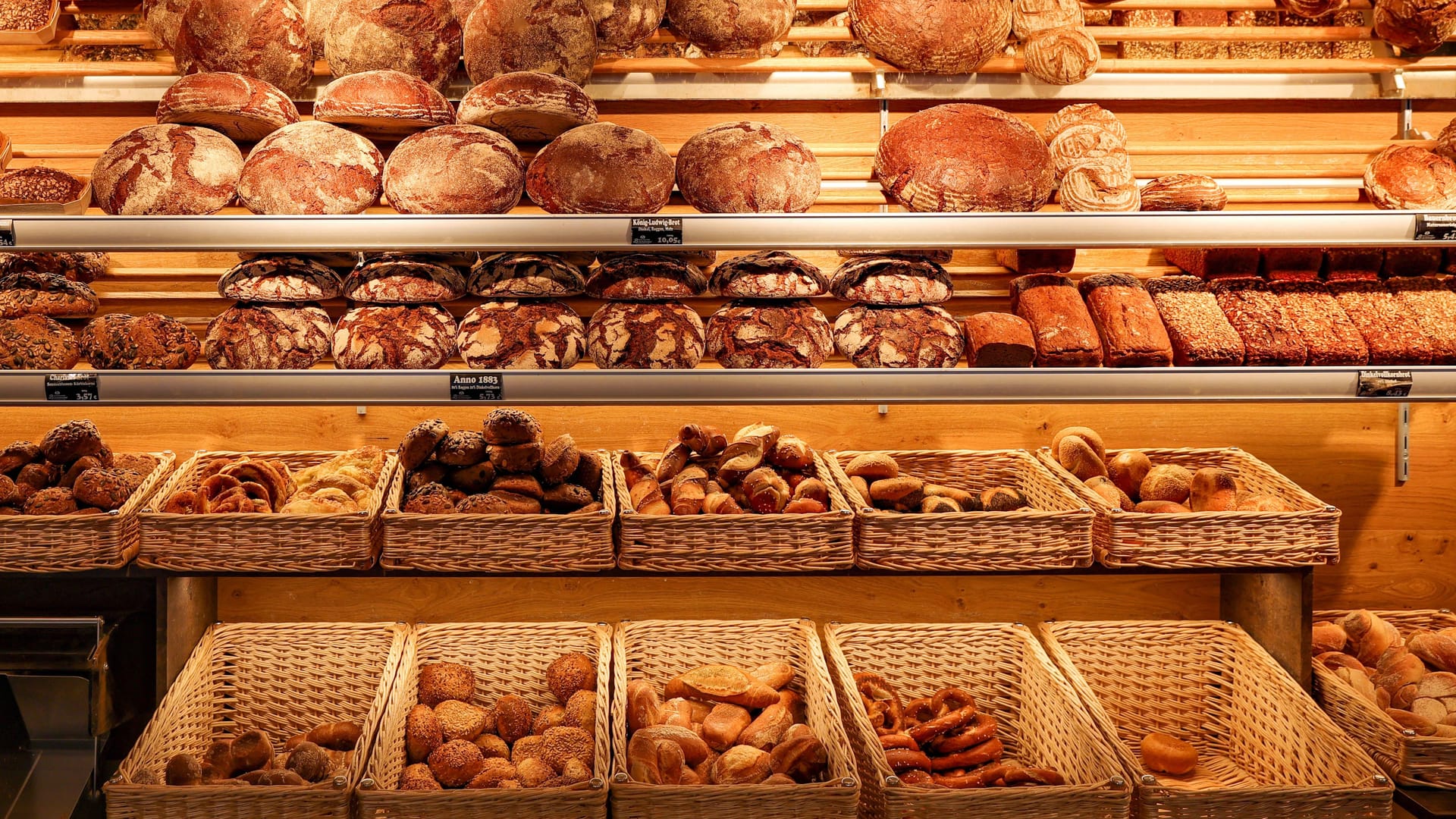 Backwaren in einer Bäckerei (Symbolbild): Das vorzeitige Aus macht viele traurig.