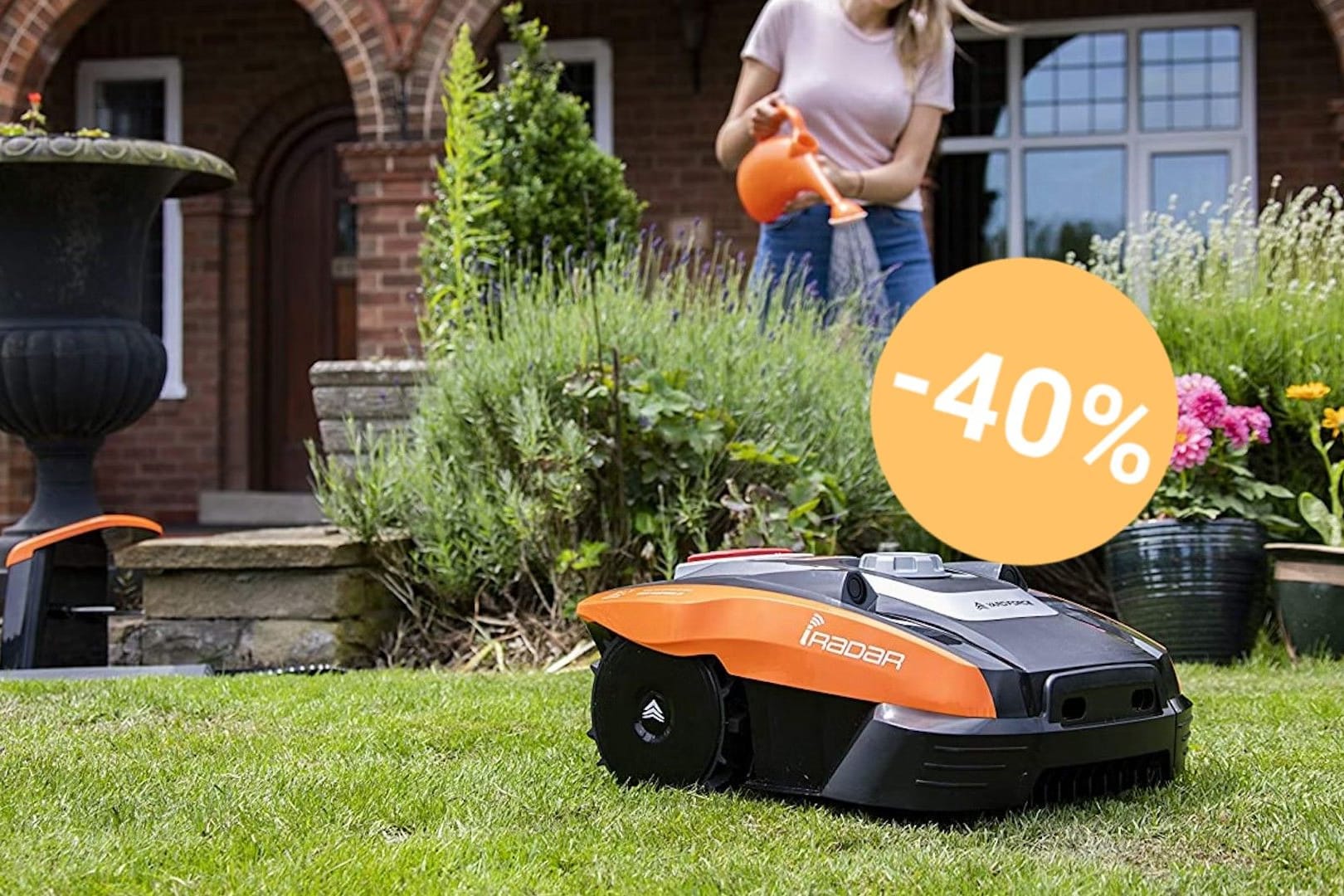 Der Mähroboter von Yard Force ist bei Aldi im Angebot.