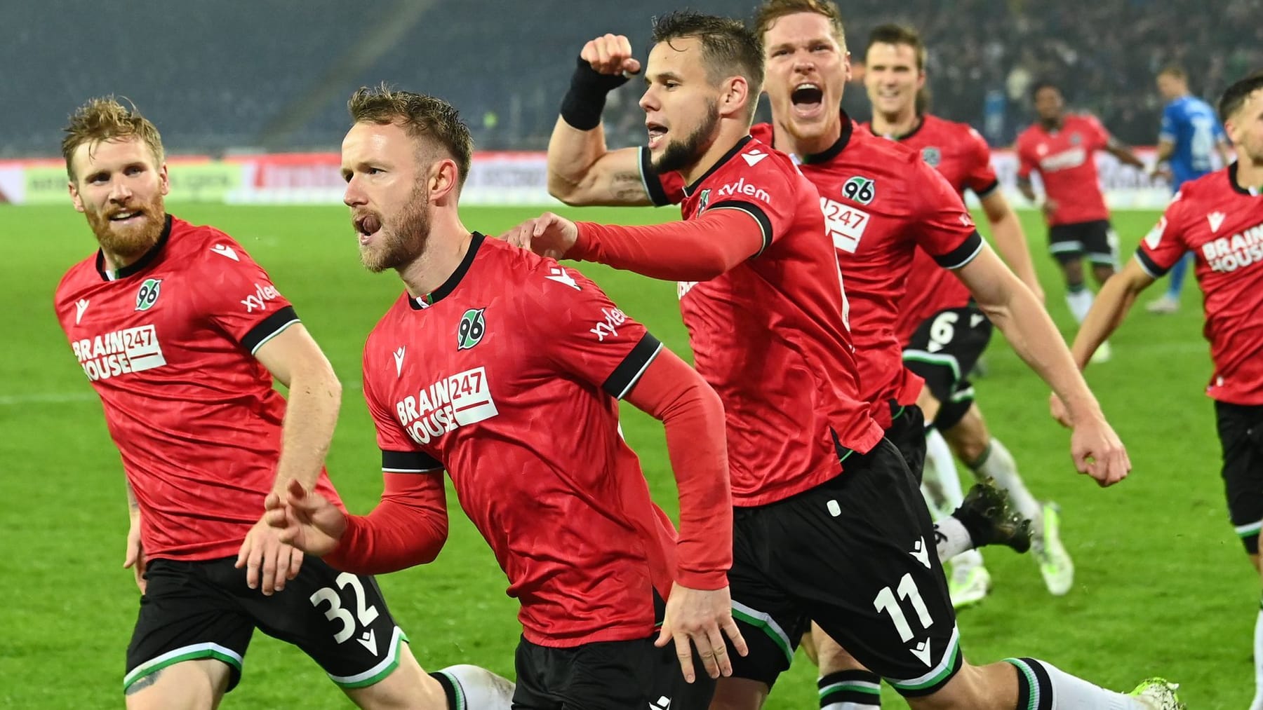 2. Bundesliga – Dank Elfmetertreffer: Hannover 96 Springt Auf Platz Zwei