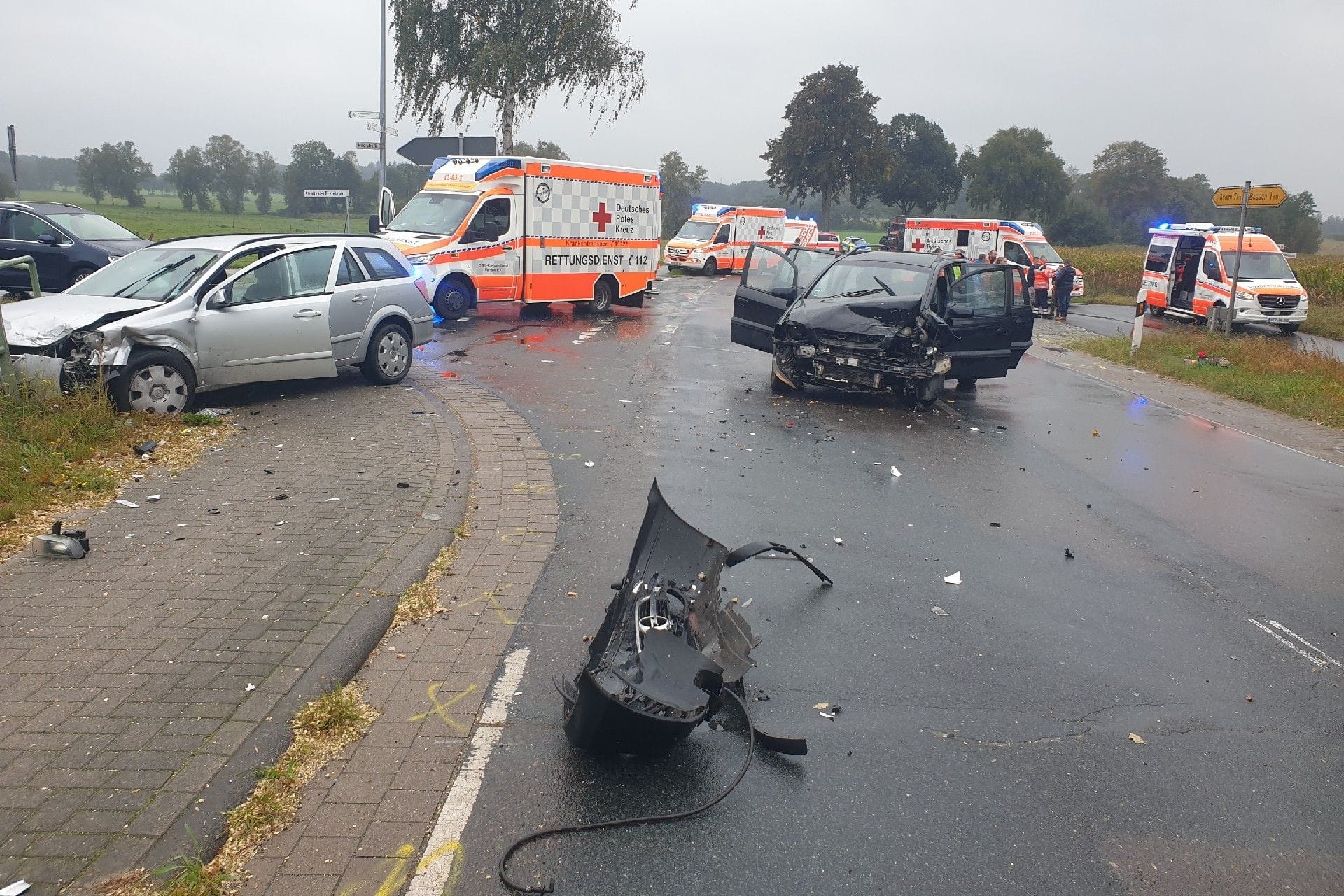 Die beiden beteiligten Unfallfahrzeuge: An ihnen entstand Totalschaden.