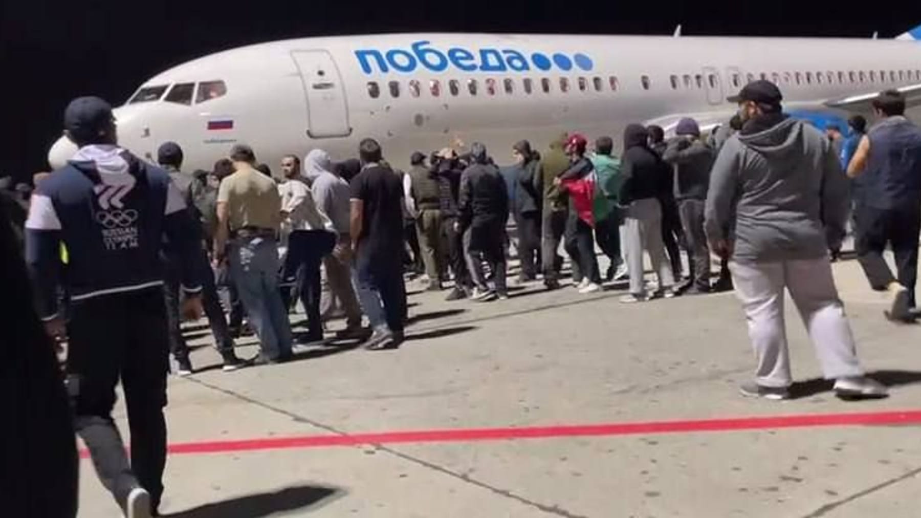 Mob stürmt Flughafen – Israel stellt Forderung an Russland