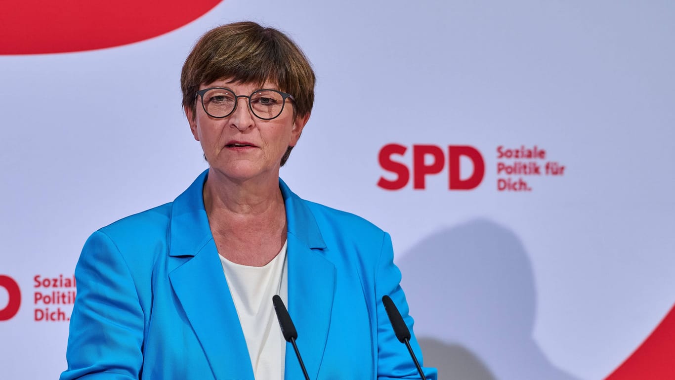 Saskia Esken (Archivbild): Die SPD-Chefin glaubt, dass die momentanen Herausforderungen nicht ohne eine Aufhebung der Schuldenbremse zu bewältigen sind.