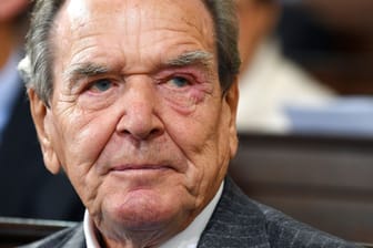 Der ehemalige deutsche Bundeskanzler Gerhard Schröder (Archivbild): Er soll am Freitag für 60 Jahre SPD-Mitgliedschaft geehrt werden.