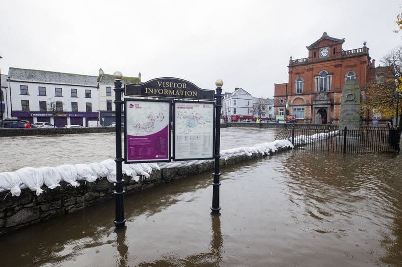 Sturm in Nordirland: Auch Frankreich und England rüsten sich für den Sturm.