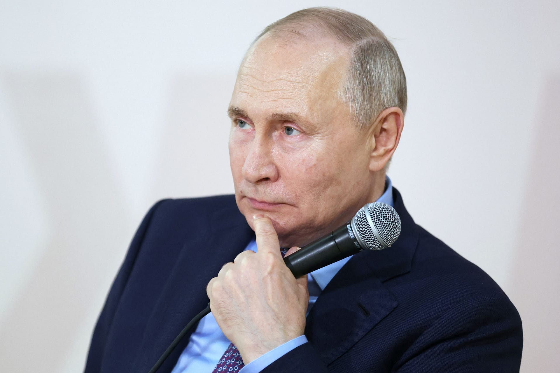 Putin bei einer Technologiemesse im russischen Weliki Nowgorod im September 2023.