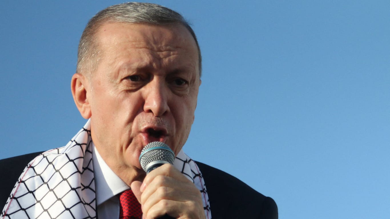 Recep Tayyip Erdoğan: Der türkische Präsident macht den Westen für die Eskalation im Israel-Krieg verantwortlich.