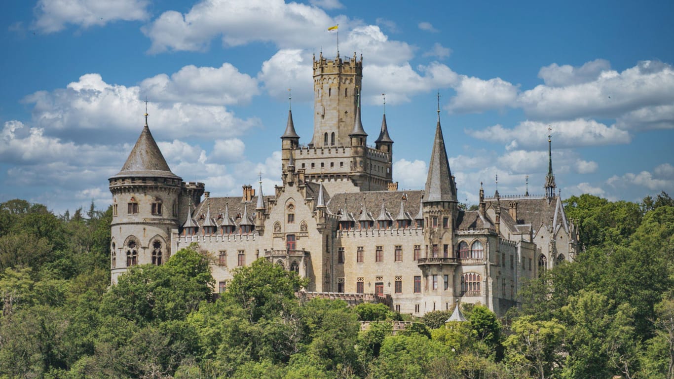 Die Marienburg in der Region Hannover: Wann die Innenräume wieder für Besucher öffnen werden, ist derzeit unklar.