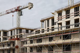 Eine Baustelle (Symbolbild): Für den Mann kam jede Hilfe zu spät.