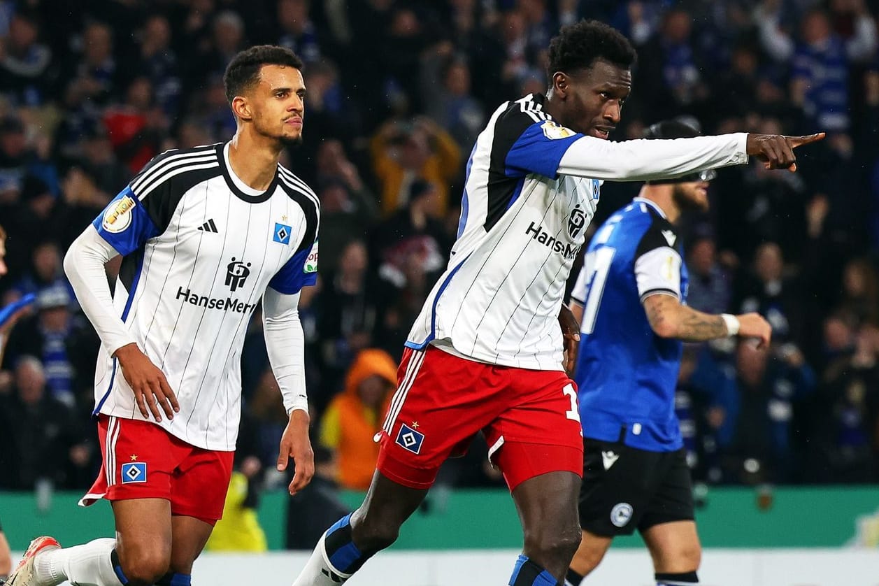 Der HSV gewann im Elfmeterschießen bei Arminia Bielefeld.