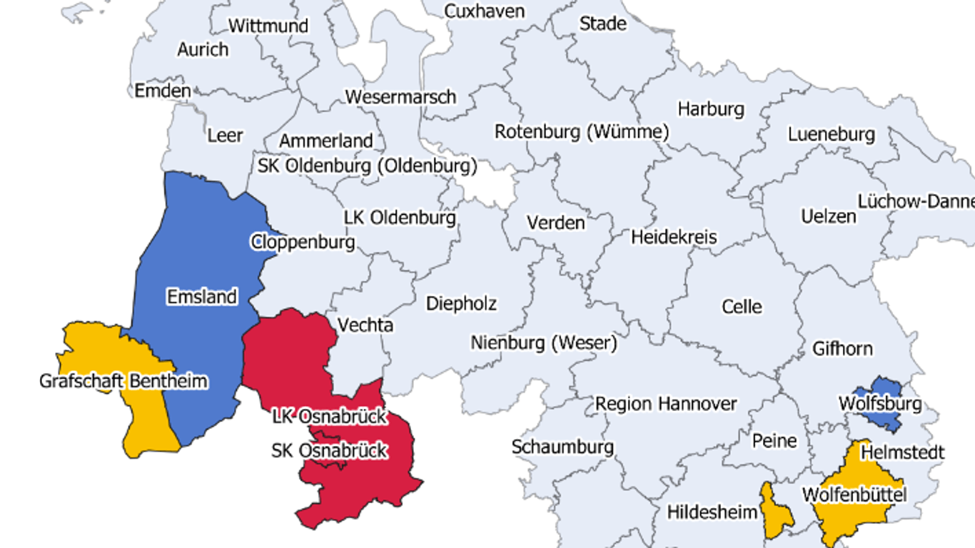 Die Karte zeigt das Risiko, dass sich Menschen mit dem Puumala-Hantavirus anstecken. Einzig der Landkreis Osnabrück wird zurzeit mit rot ("hohes Risiko") gekennzeichnet.