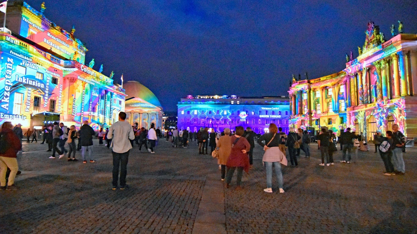 Festival of Lights: Berlin im Farbenrausch am Bebelplatz