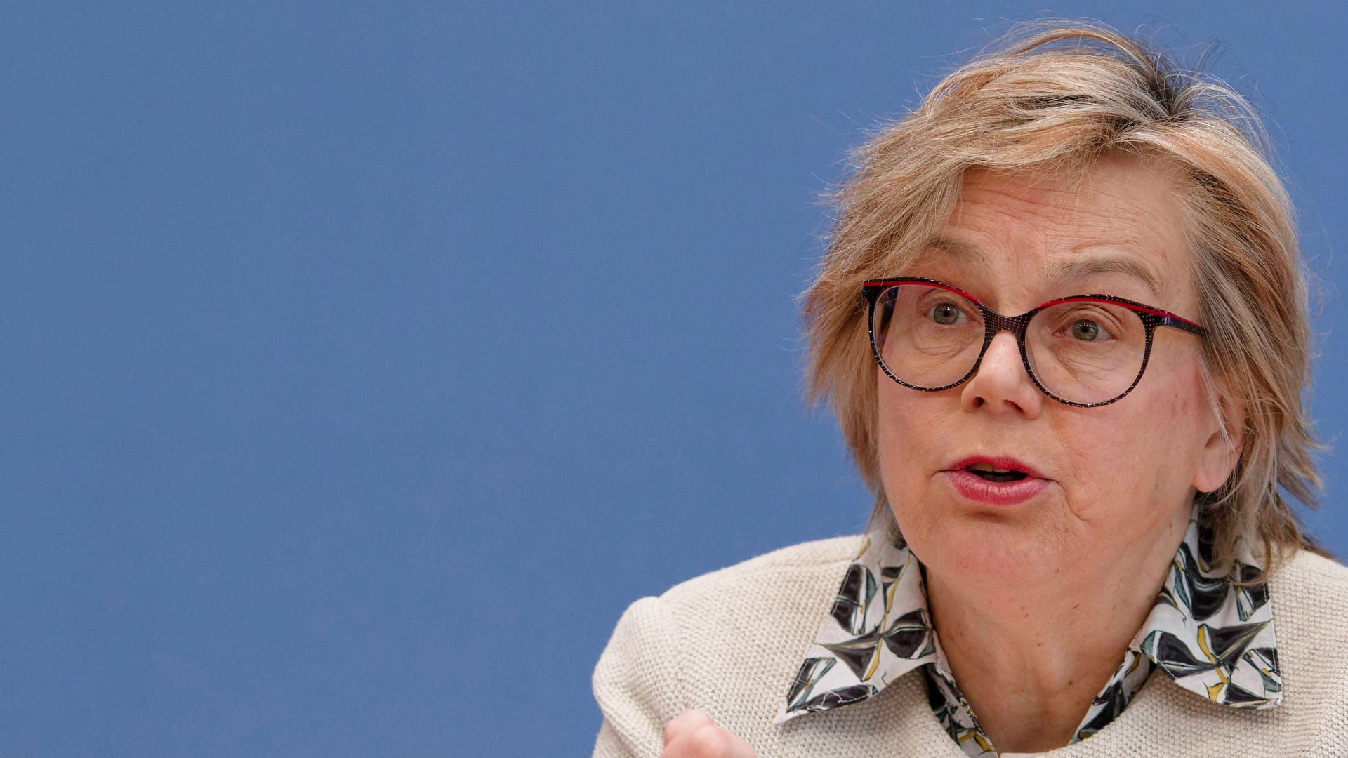 Eva-Maria Welskop-Deffaa (Archivbild): Die Caritaspräsidentin warnt vor den massiven Folgen der derzeitigen Einsparungen. Eva-Maria Welskop-Deffaa (Archivbild): Die Caritaspräsidentin warnt vor den massiven Folgen der derzeitigen Einsparungen.