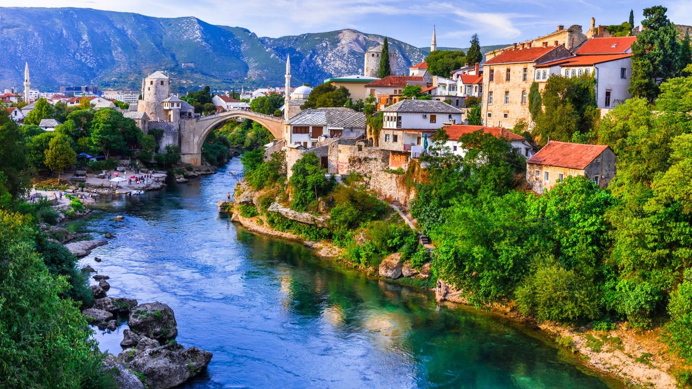 Mostar: Besonders die Brücke beeindruckt Besucher.