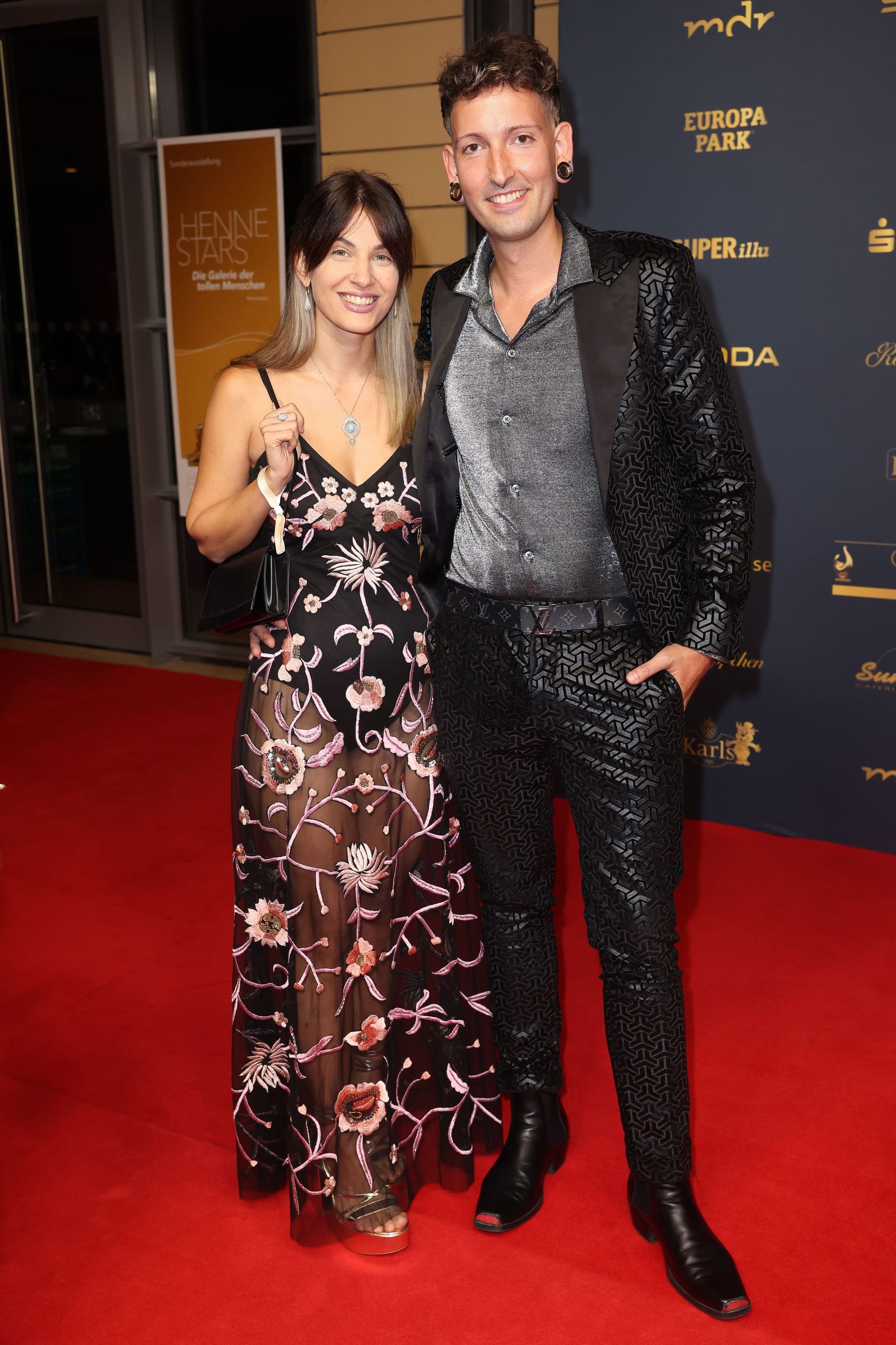 "Bares für Rares"-Star Fabian Kahl mit seiner Freundin Yvonne