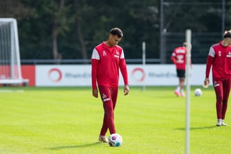 Davie Selke während einer Trainingseinheit des 1. FC Köln: Am Wochenende empfängt der FC Mönchengladbach.