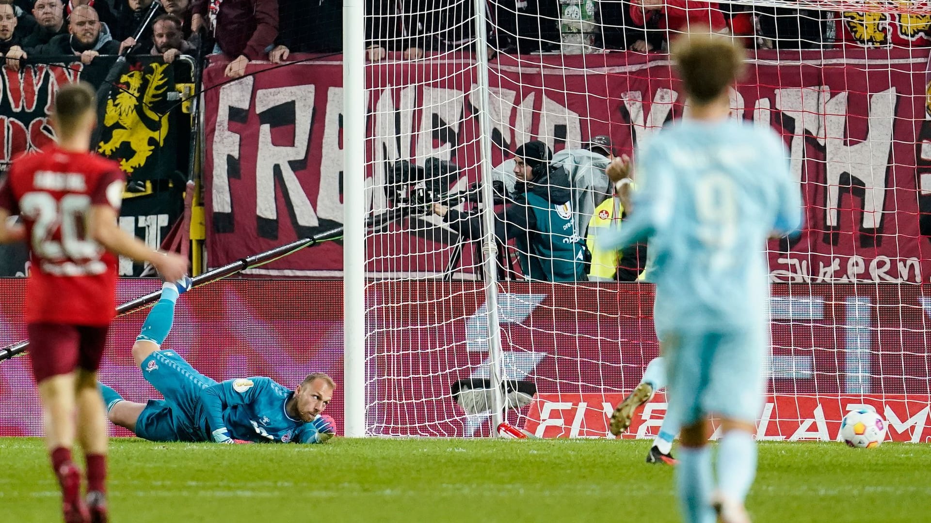 1. FC Kaiserslautern - 1. FC Köln