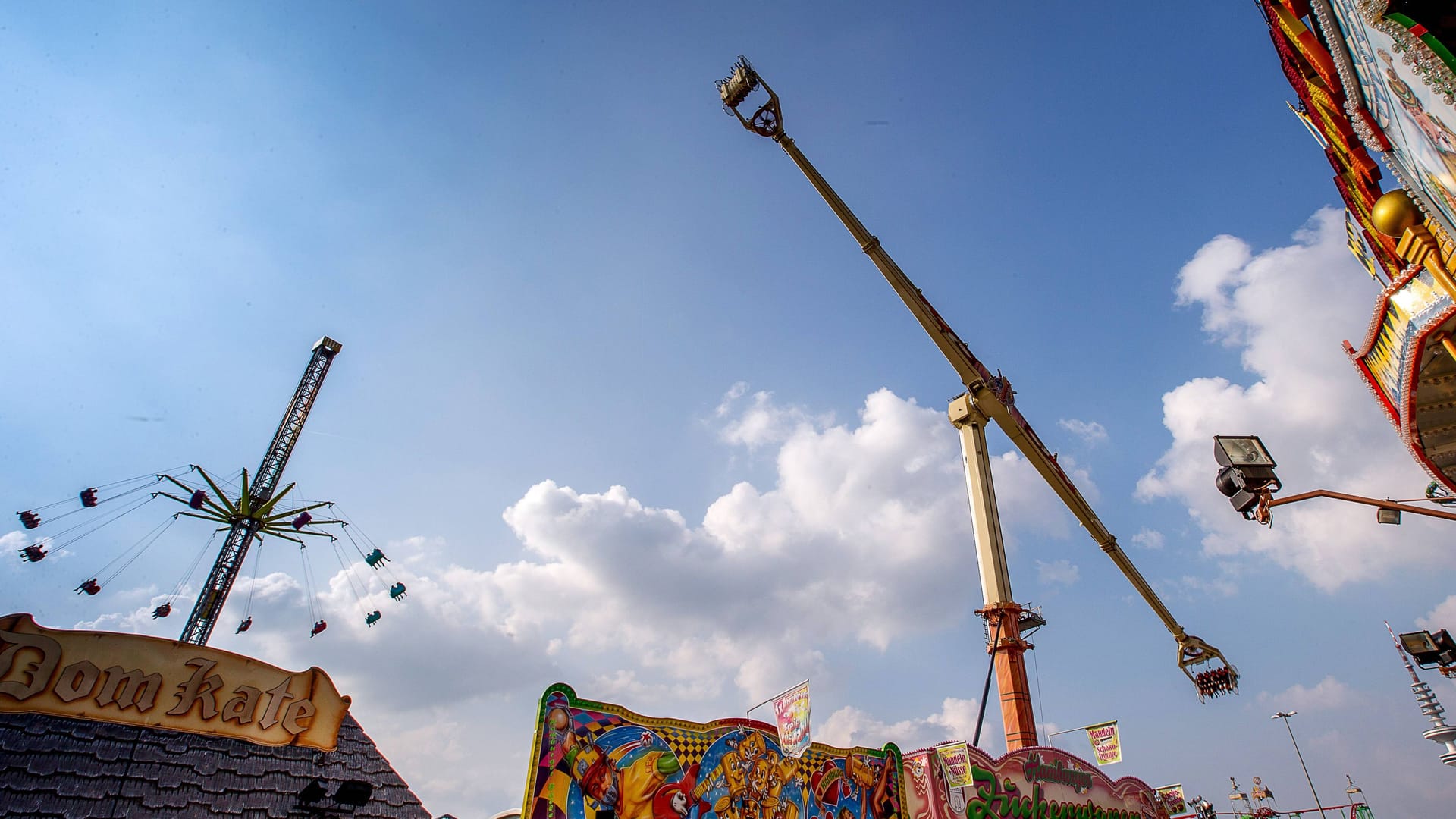 Der "Gladiator" beim Sommerdom in Hamburg (Archivbild): Höhenangst sollte man nicht haben.