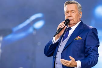 Roland Kaiser: Der Musiker tritt in Schlagershows am liebsten am Ende auf.