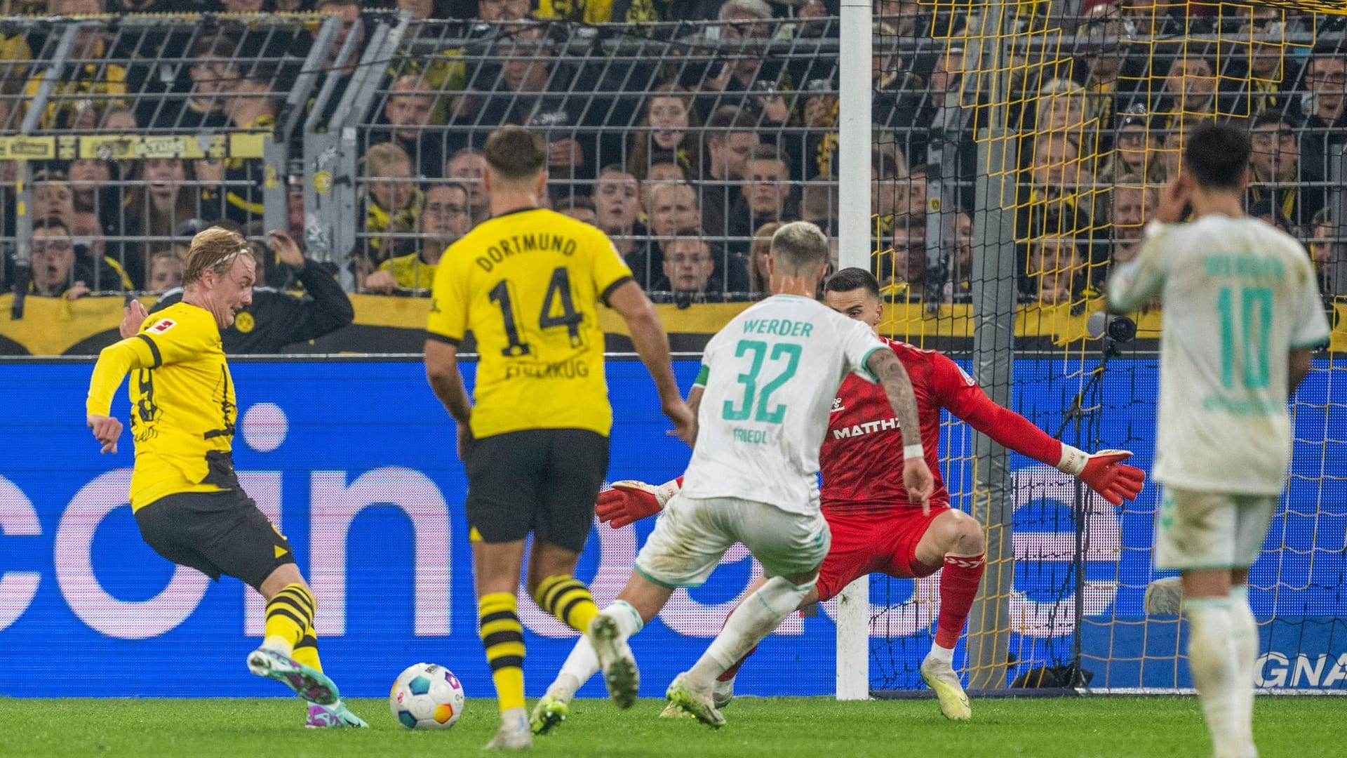 Julian Brandt Julian Brandt