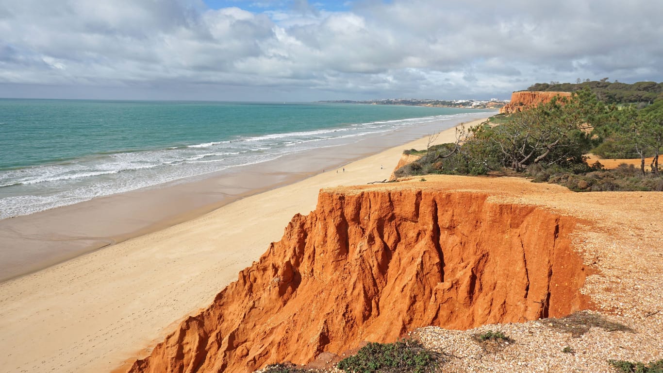 Falesia Strand: Der Strand begeistert nicht nur Fans der Algarve.