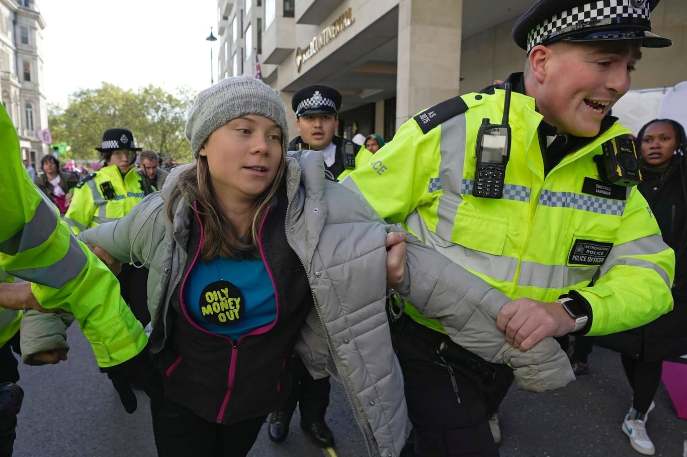 Festnahme von Greta Thunberg in London: Die schwedische Klimaaktivistin hatte gegen ein Treffen von Energiemanagern demonstriert und wird nun wegen Störung der öffentlichen Ordnung angeklagt.
