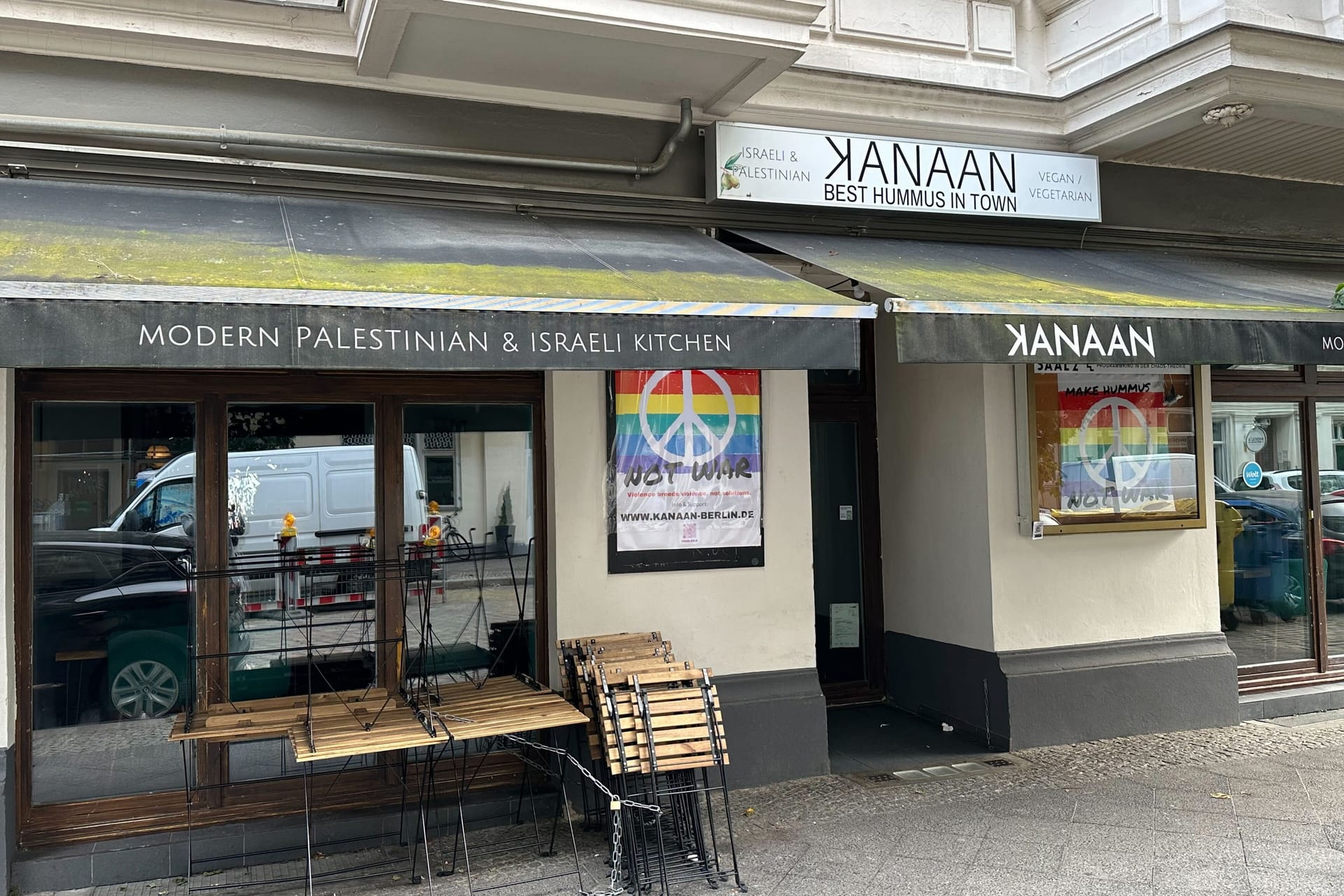 Berlin: Das Restaurant Kanaan wird von Oz Ben David, einem israelischen Entrepeneur aus dem Marketingbereich, und Jalil Debit, einem Palestiner mit arabischen Wurzeln, geführt.