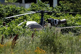 Nach spektakulärer Helikopter-Flucht - Mann in Paris vor Gericht