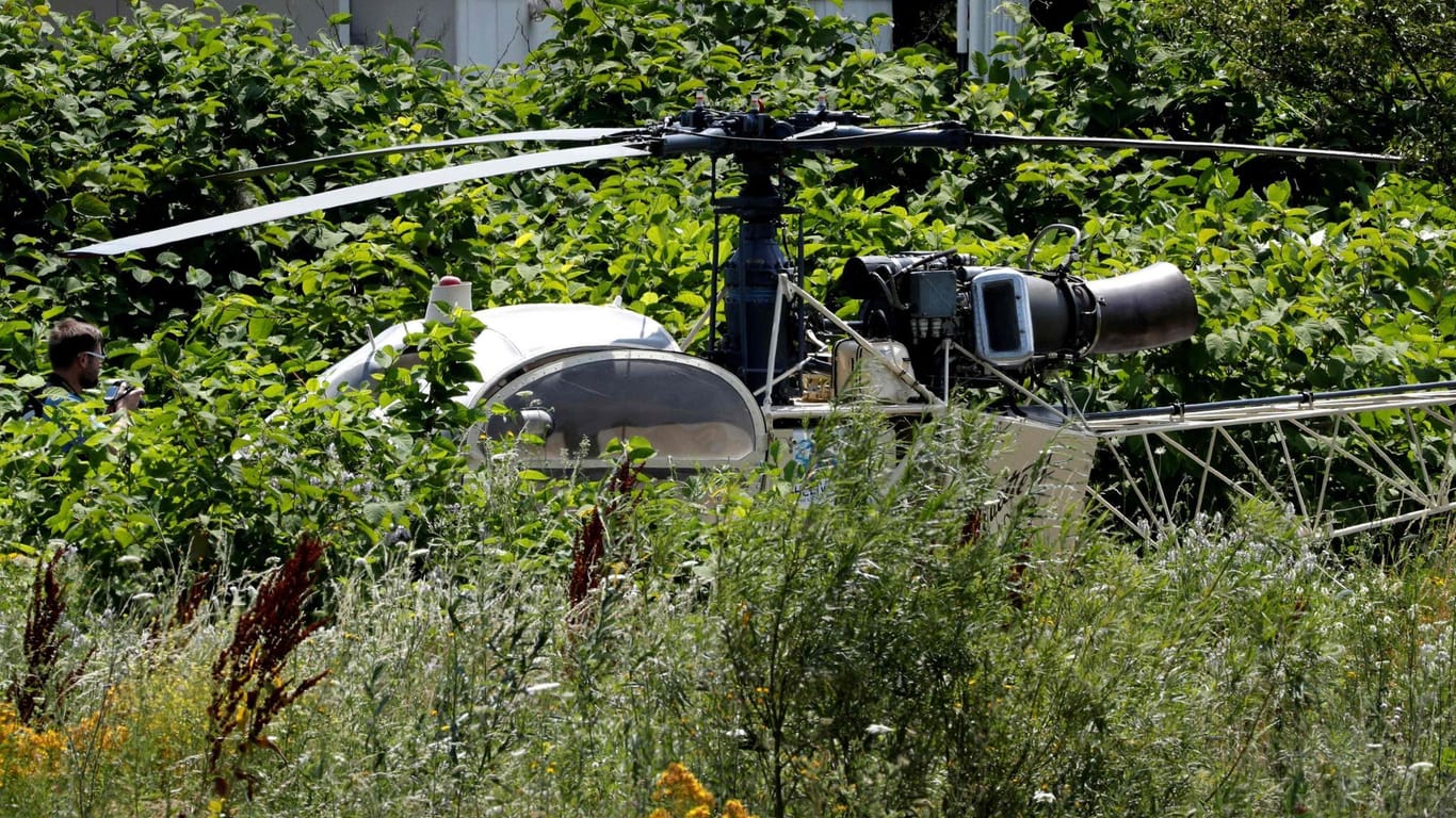 Nach spektakulärer Helikopter-Flucht - Mann in Paris vor Gericht