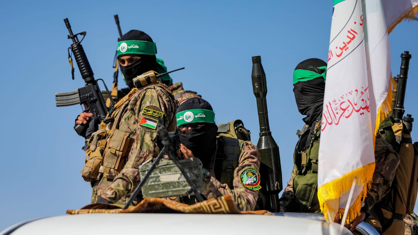 Hamas-Kämpfer im Gazastreifen (Archivbild): Die EU stuft die Organisation als terroristisch ein.