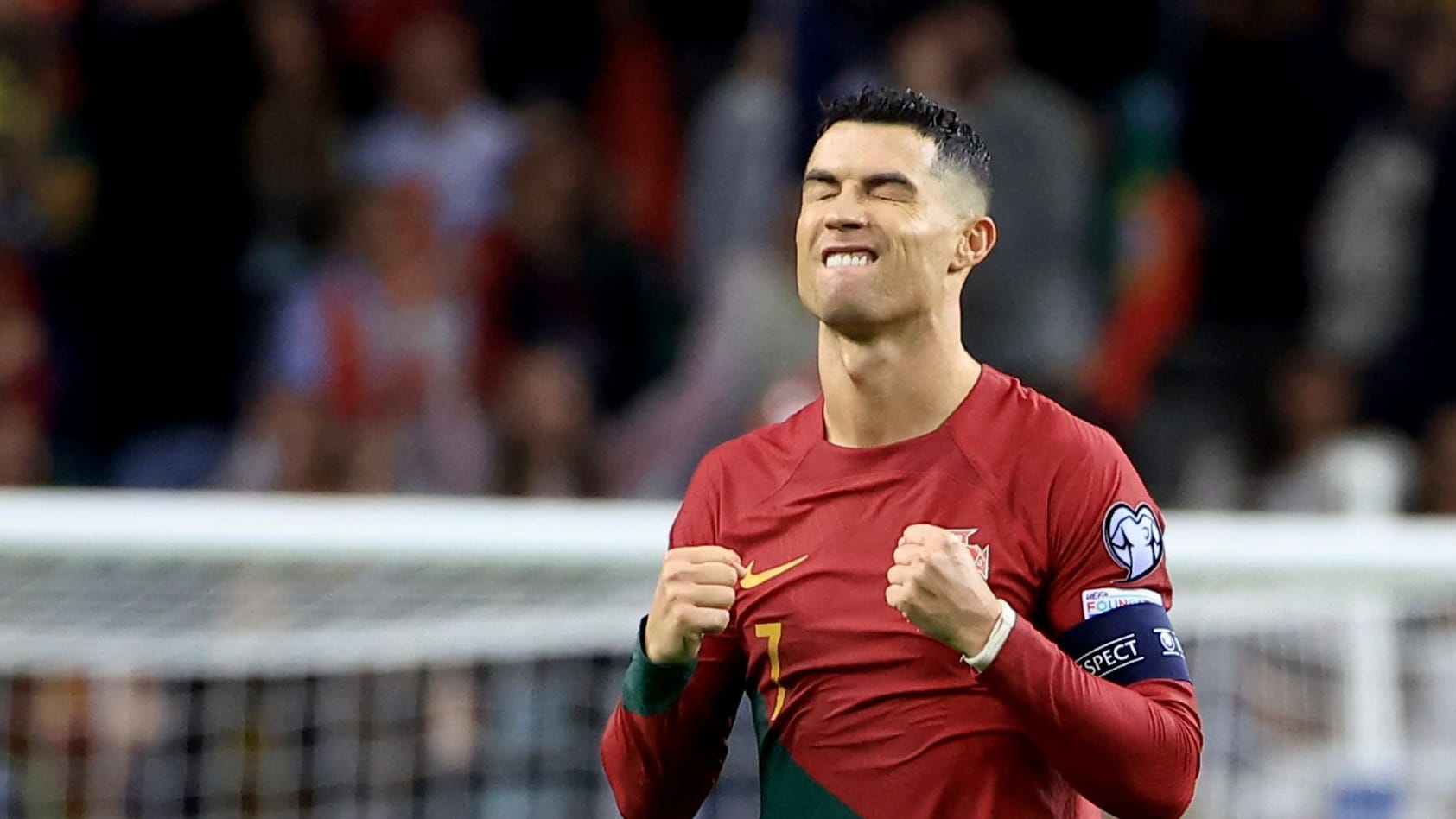 Cristiano Ronaldo jubelt: Er machte mit Portugal die EM-Qualifikation klar.